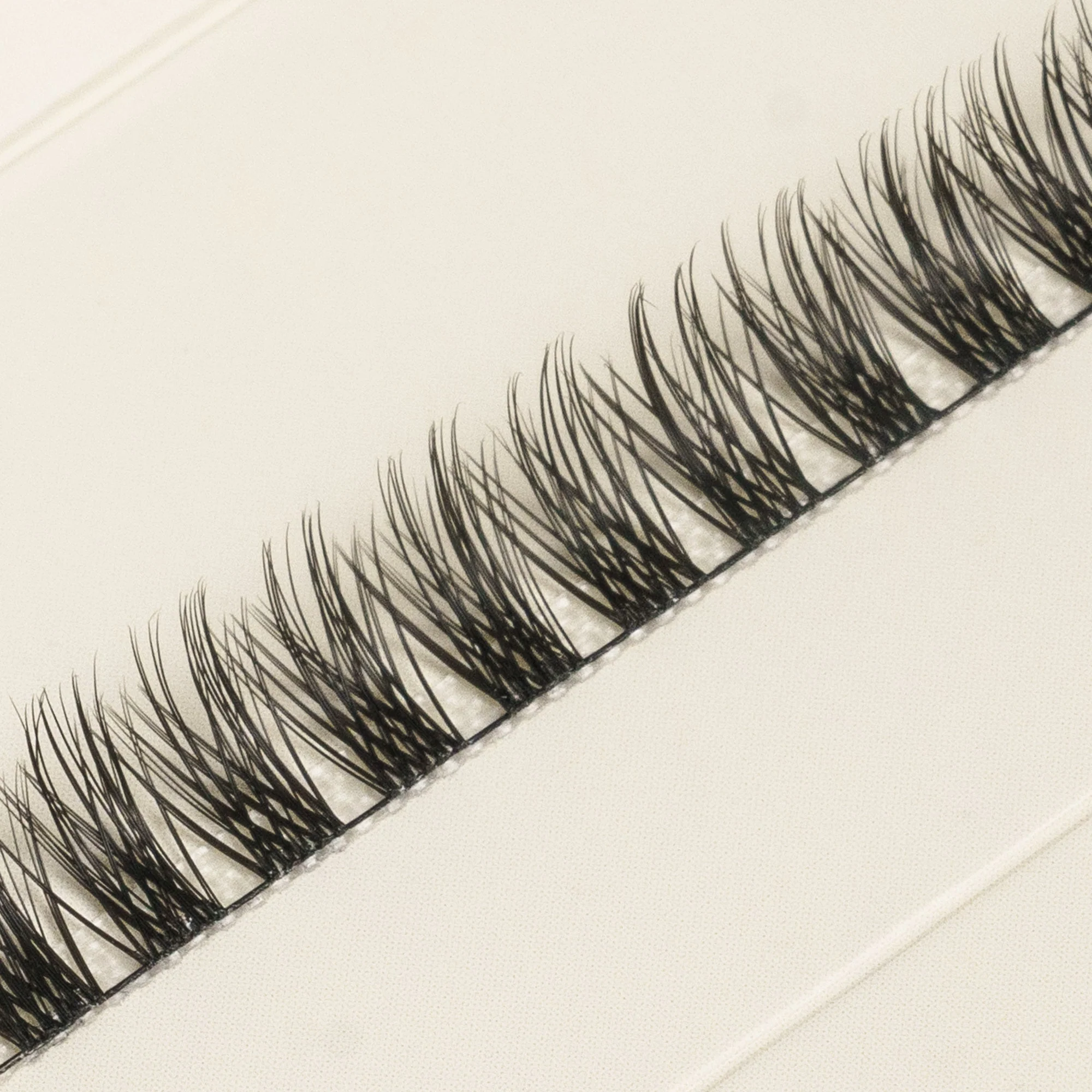 Lash Ribbons Style 04 Single Pack - Image 4